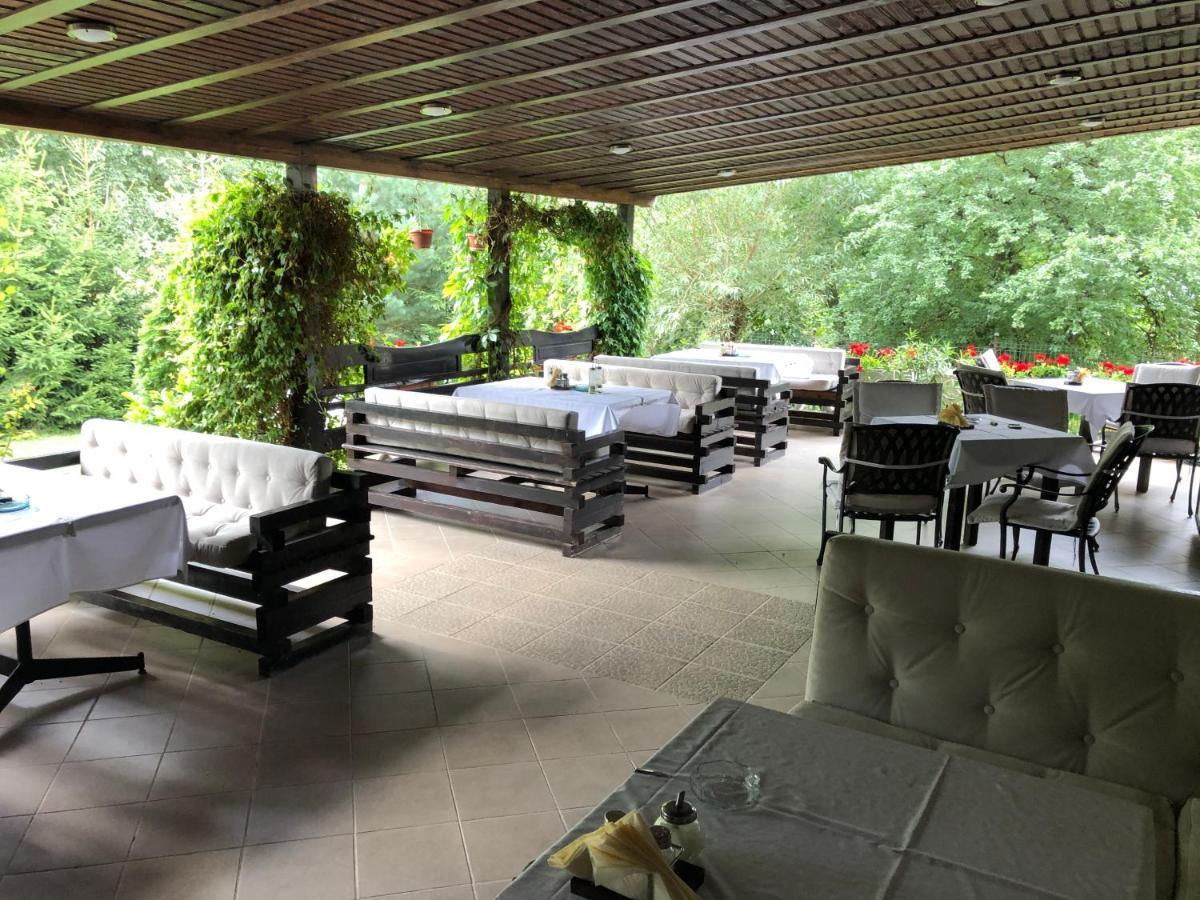 Hotel Boutique Garden Resort By Brancoveanu Alsómoécs Kültér fotó