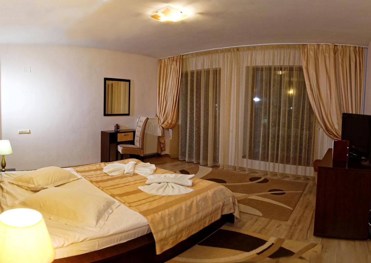 Hotel Boutique Garden Resort By Brancoveanu Alsómoécs Kültér fotó