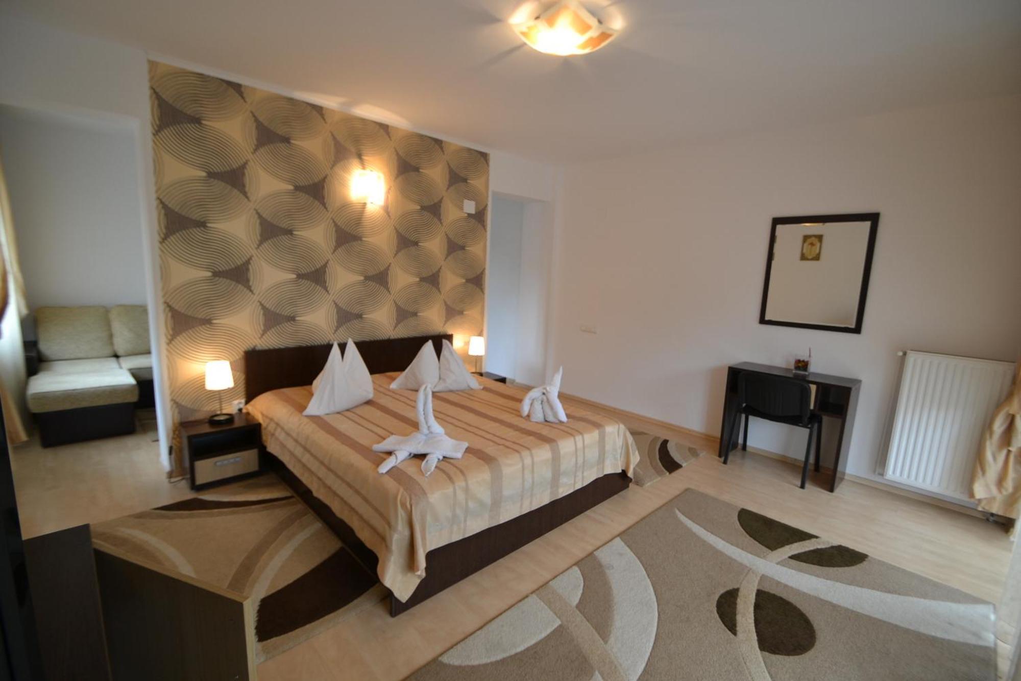 Hotel Boutique Garden Resort By Brancoveanu Alsómoécs Kültér fotó