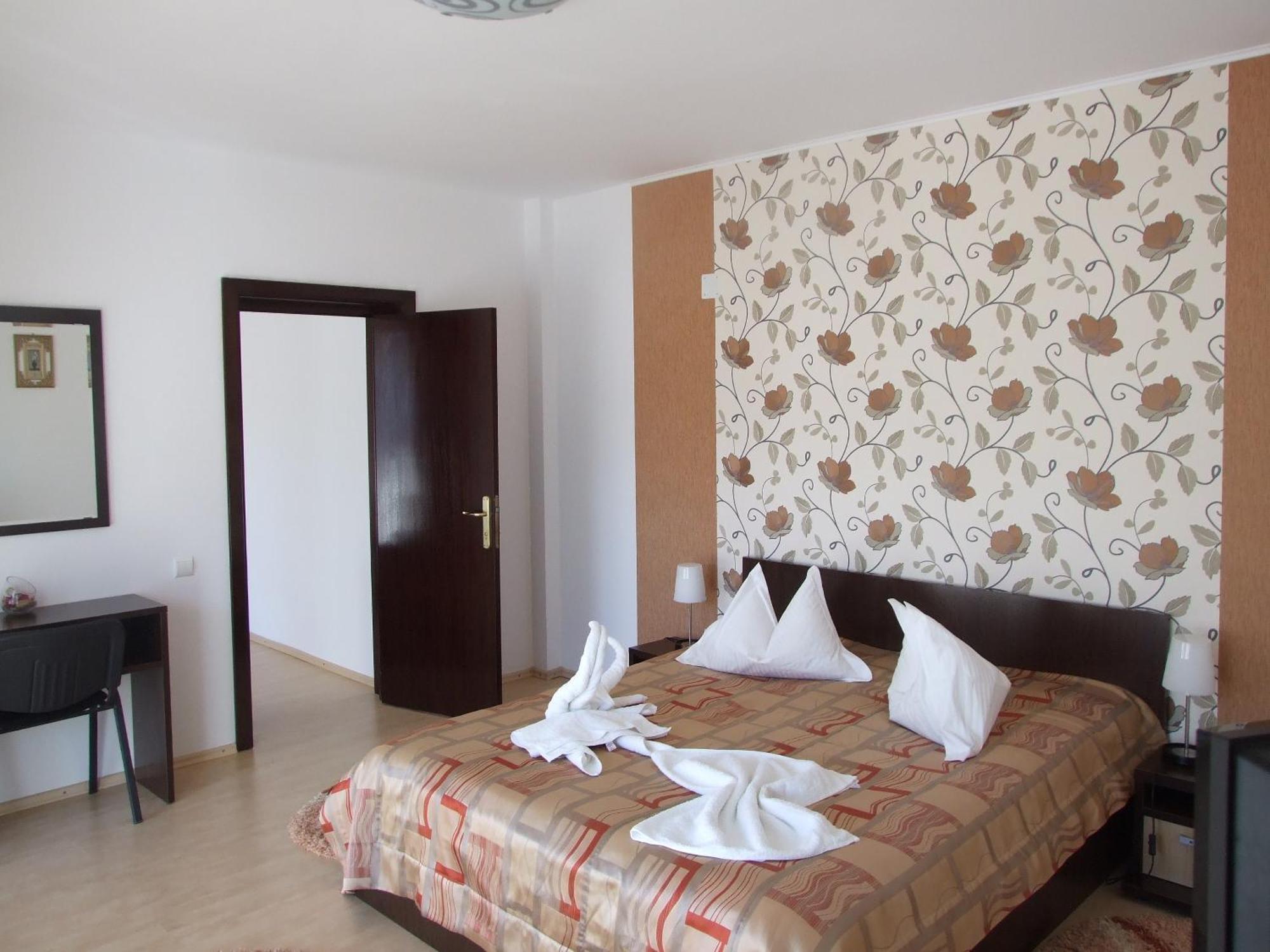 Hotel Boutique Garden Resort By Brancoveanu Alsómoécs Kültér fotó